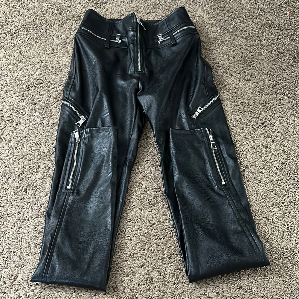 Lennon pant 🤍